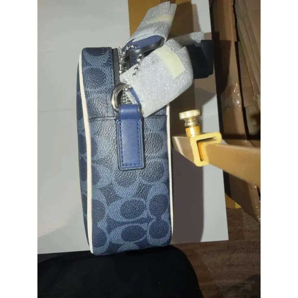 Coach nwt b7